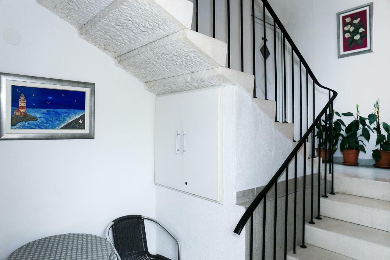 Anboan Appartement Split Buitenkant foto
