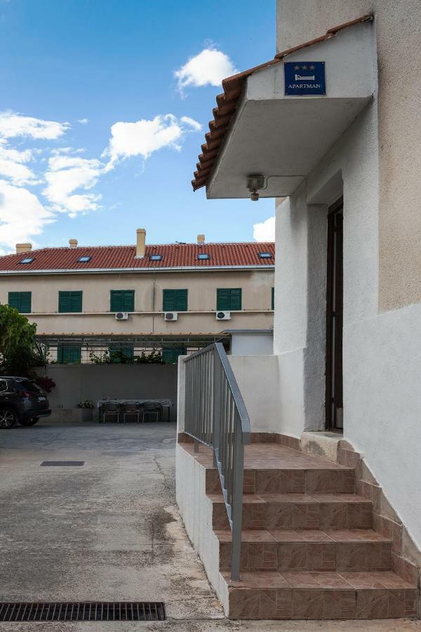 Anboan Appartement Split Buitenkant foto